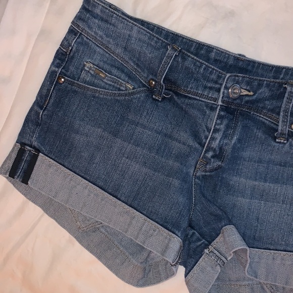 MNG Size 6 Jean Shorts - Picture 2 of 13